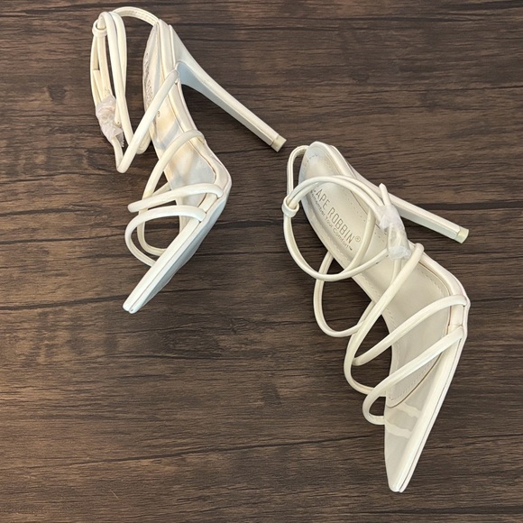 white heels shoes size 5.5 - Picture 3 of 5